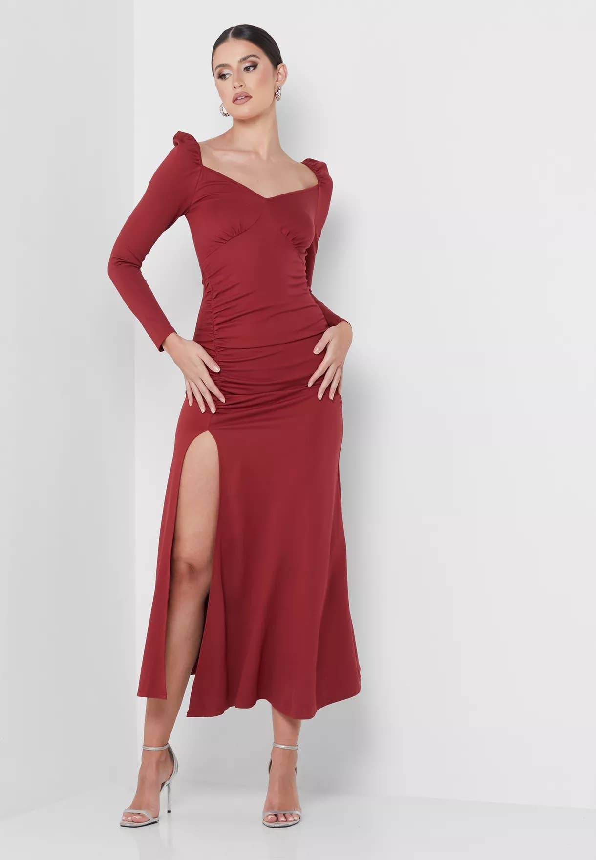 Alluring Puff-Shoulder Wine Red Midi Dress