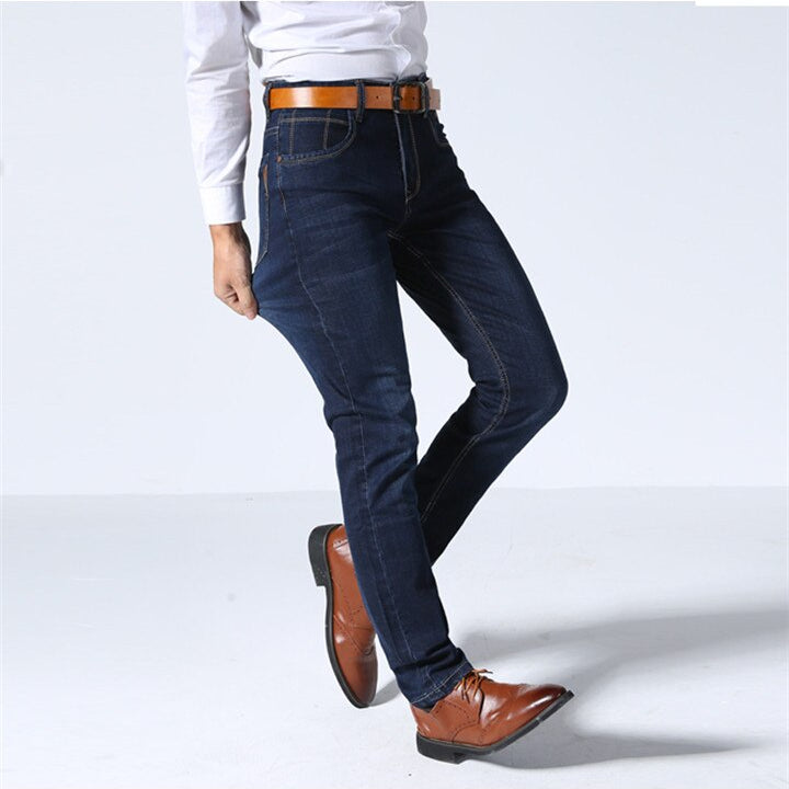 Jeans classiques en denim extensible pour hommes